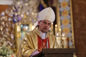 biskup robert chrząszcz